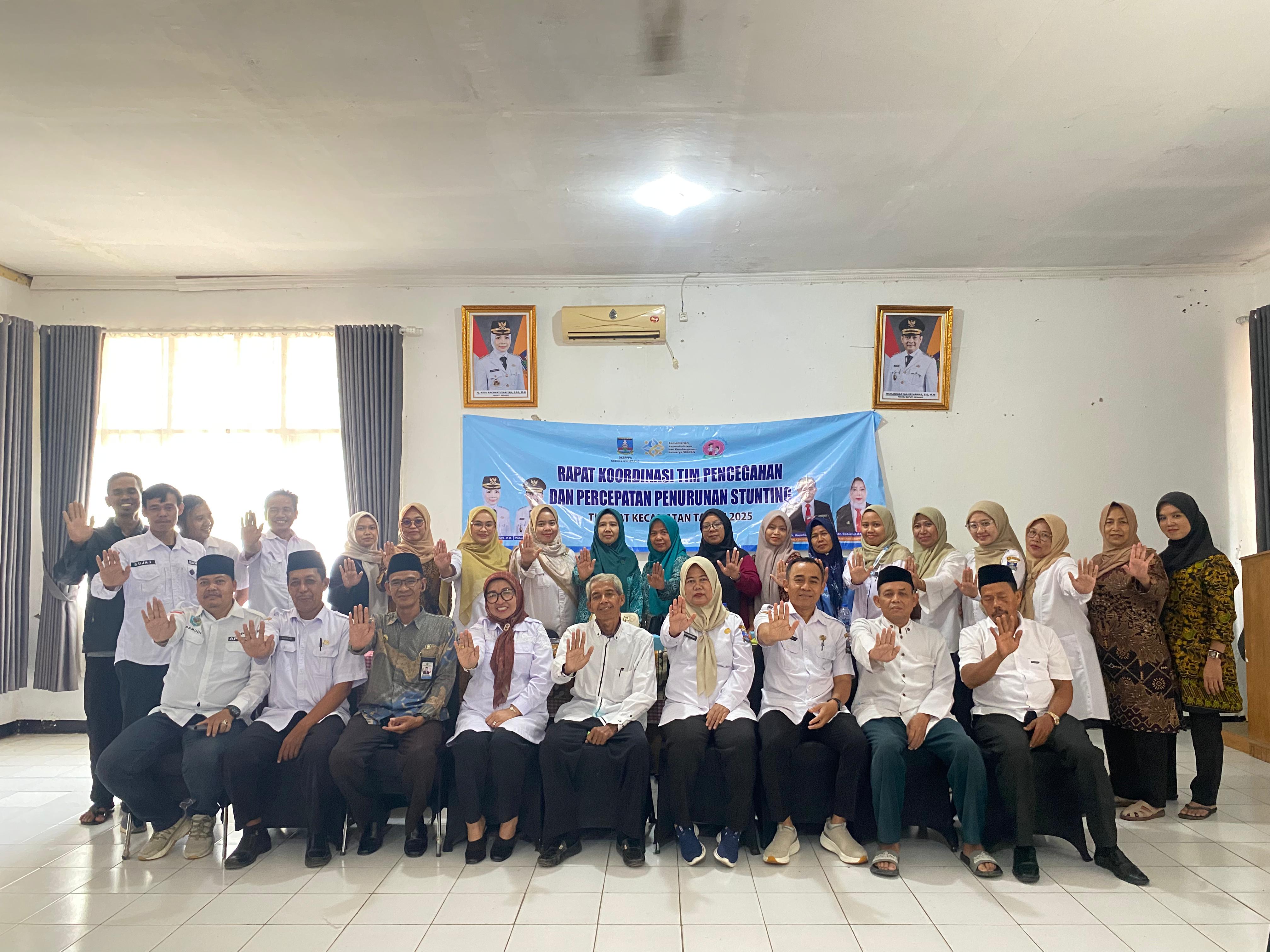 rembuk-stunting-kecamatan-carenang